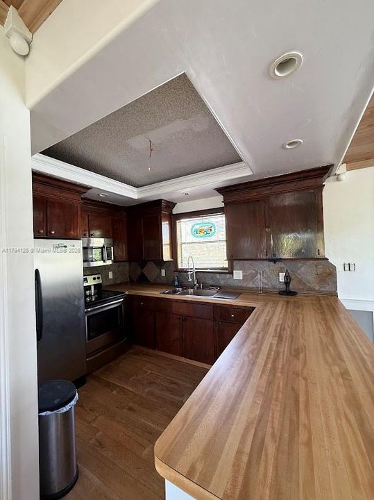 Recently Rented: $2,500 (2 beds, 2 baths, 1056 Square Feet)