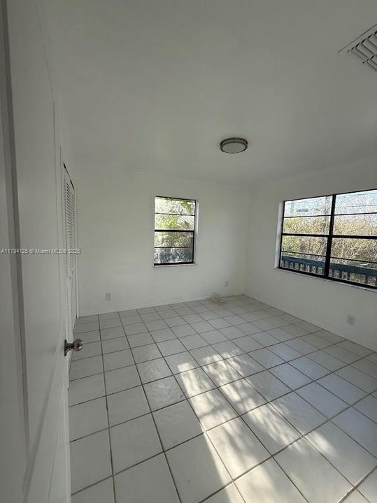 Recently Rented: $2,500 (2 beds, 2 baths, 1056 Square Feet)