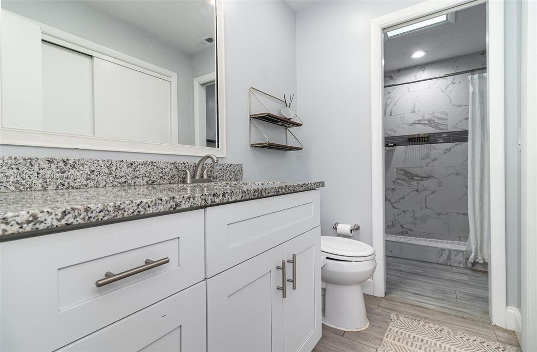 Vendido Recientemente: $528,500 (3 camas, 2 baños, 2163 Pies cuadrados)