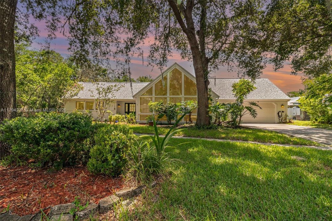 Vendido Recientemente: $528,500 (3 camas, 2 baños, 2163 Pies cuadrados)