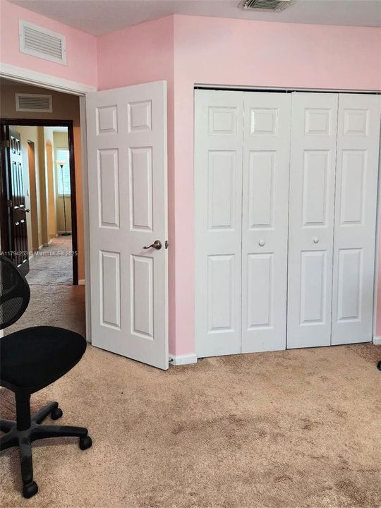 На продажу: $365,000 (3 спален, 2 ванн, 1571 Квадратных фут)