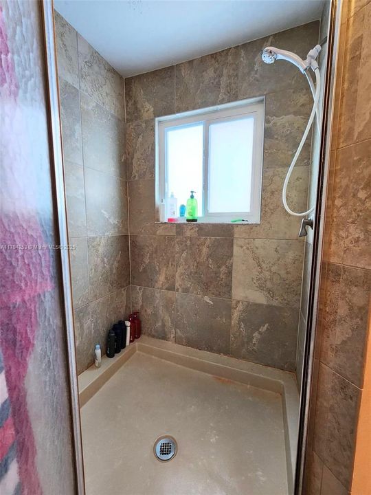 На продажу: $365,000 (3 спален, 2 ванн, 1571 Квадратных фут)