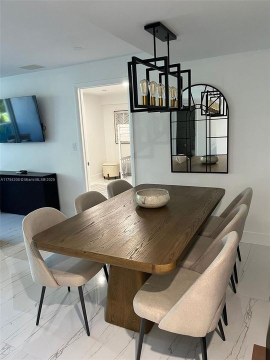 En Venta: $1,600,000 (2 camas, 2 baños, 1180 Pies cuadrados)