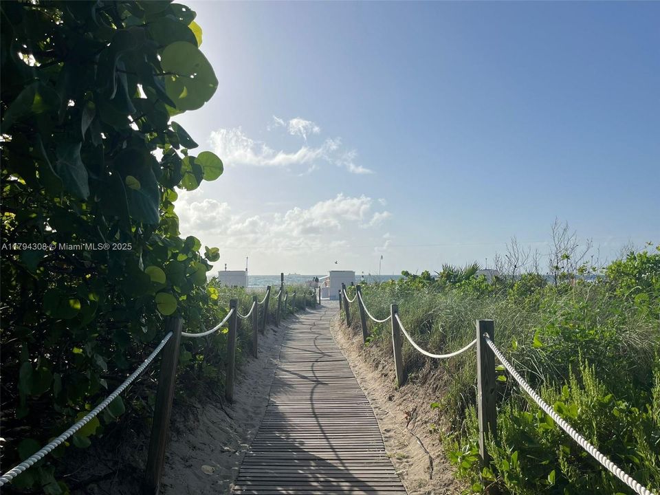 En Venta: $1,600,000 (2 camas, 2 baños, 1180 Pies cuadrados)