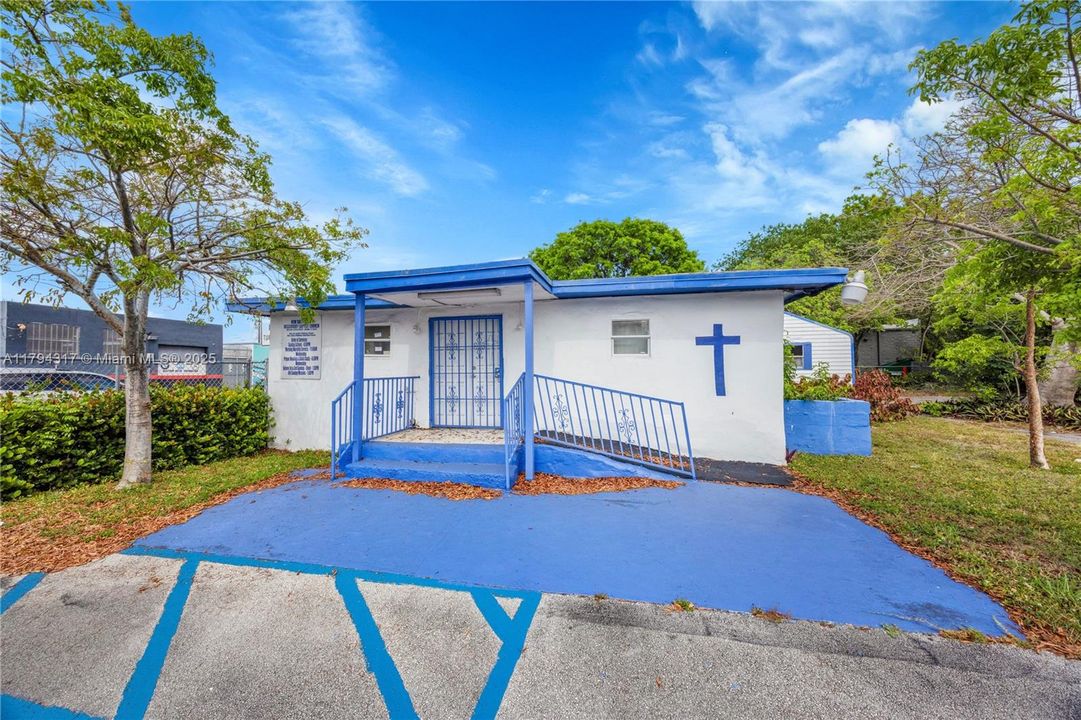 Vendido Recientemente: $889,000 (0 camas, 0 baños, 0 Pies cuadrados)