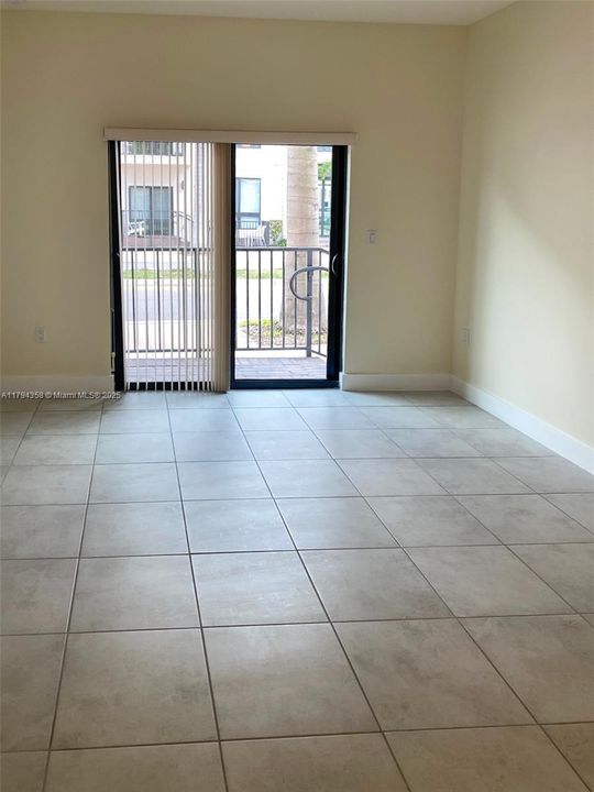 En Venta: $549,995 (3 camas, 2 baños, 1124 Pies cuadrados)