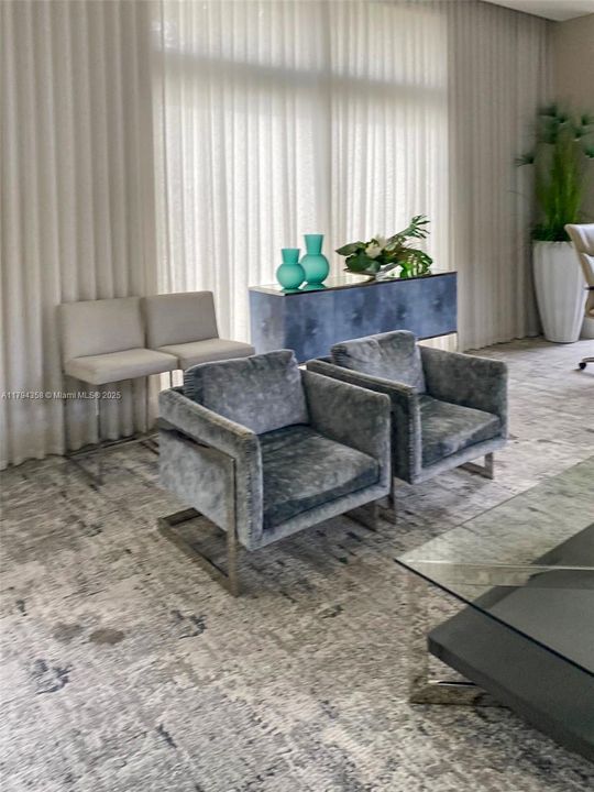 En Venta: $549,995 (3 camas, 2 baños, 1124 Pies cuadrados)