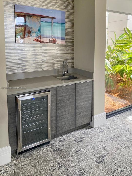 En Venta: $549,995 (3 camas, 2 baños, 1124 Pies cuadrados)