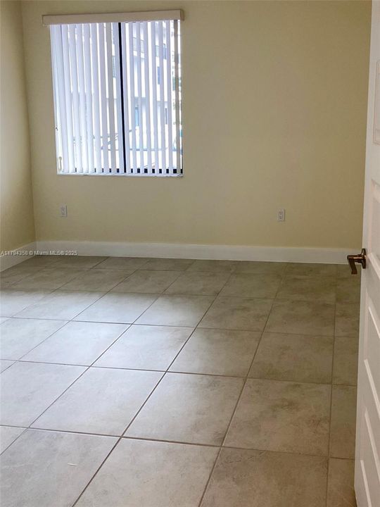 En Venta: $549,995 (3 camas, 2 baños, 1124 Pies cuadrados)