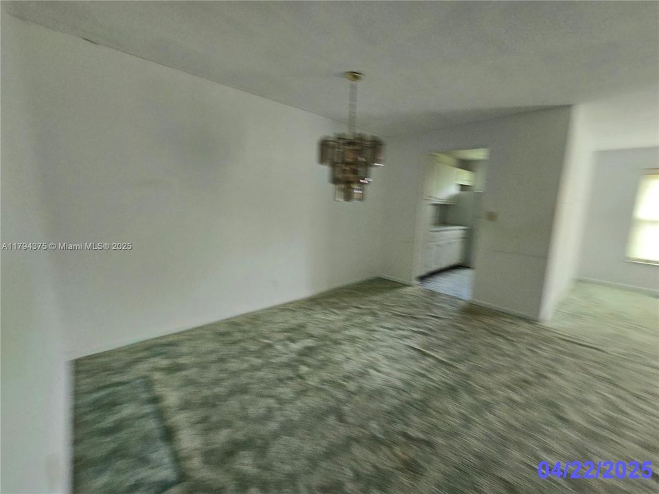 Vendido Recientemente: $105,000 (1 camas, 1 baños, 966 Pies cuadrados)