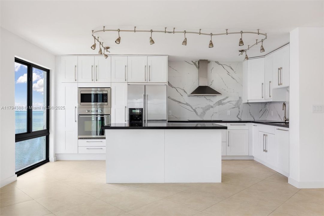 En Venta: $849,000 (1 camas, 2 baños, 1025 Pies cuadrados)