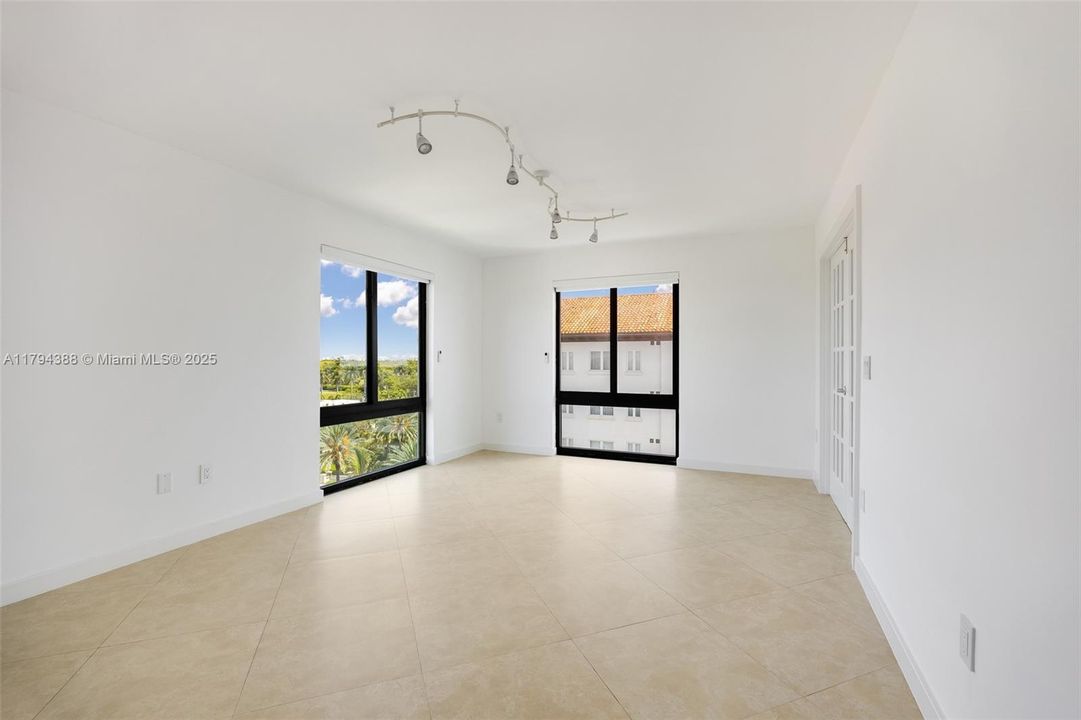 En Venta: $849,000 (1 camas, 2 baños, 1025 Pies cuadrados)