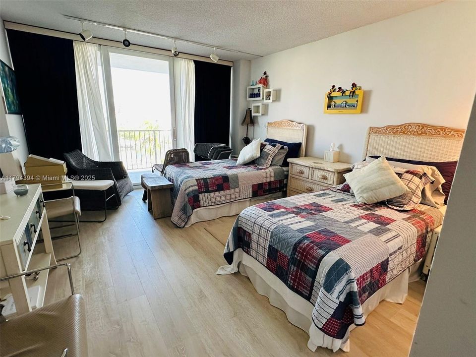 En Venta: $740,000 (2 camas, 2 baños, 1372 Pies cuadrados)