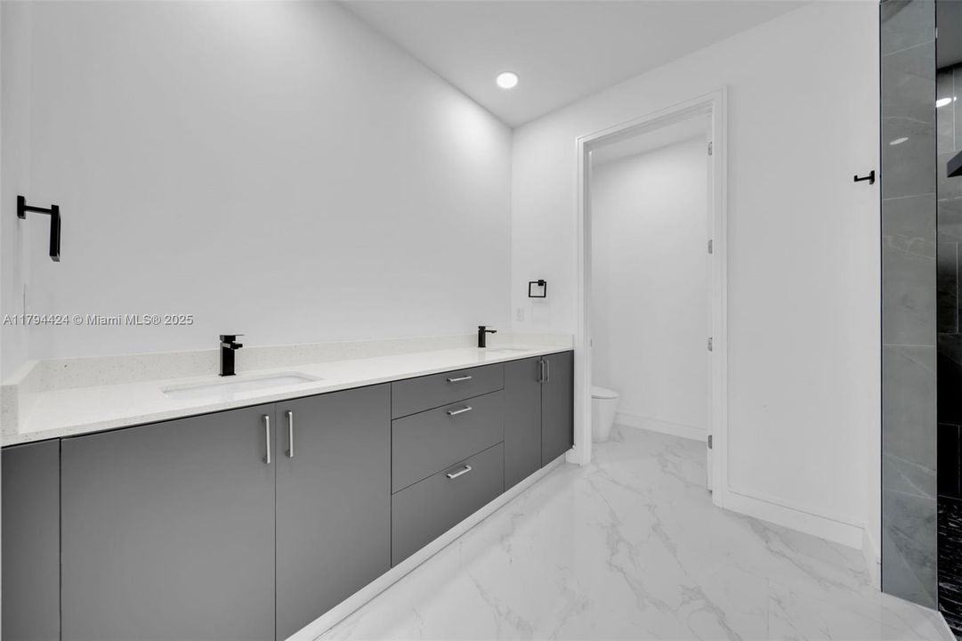 For Sale: $815,000 (3 beds, 3 baths, 0 Square Feet)