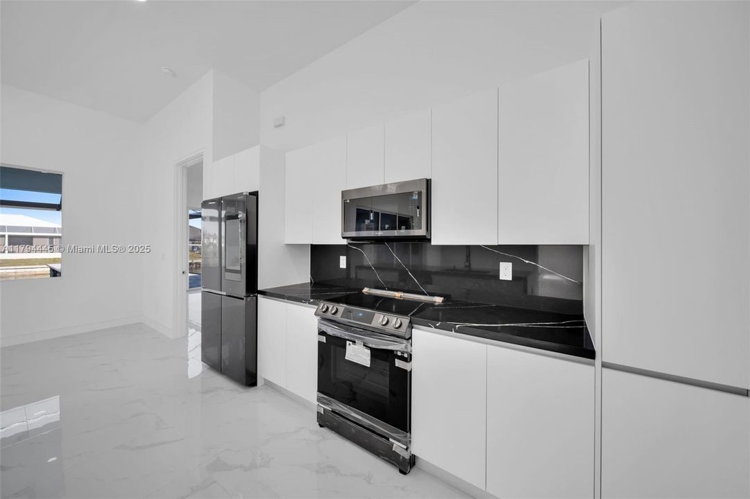 En Venta: $830,000 (3 camas, 3 baños, 0 Pies cuadrados)