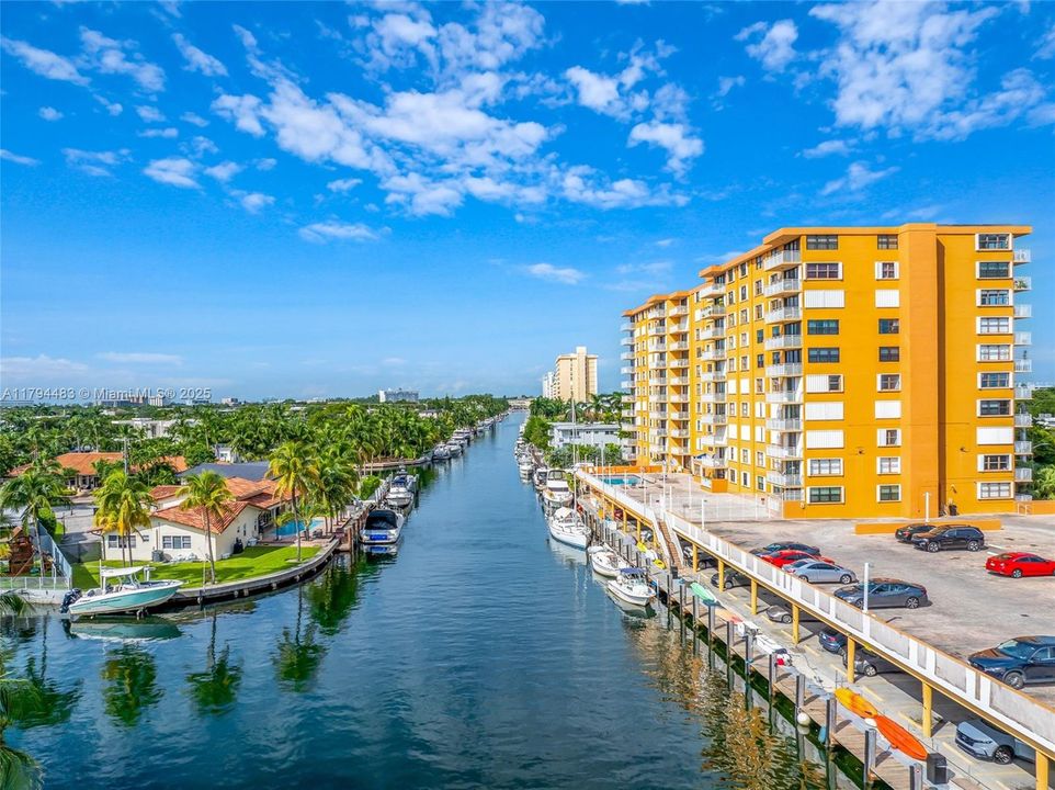Recently Rented: $1,850 (1 beds, 1 baths, 720 Square Feet)