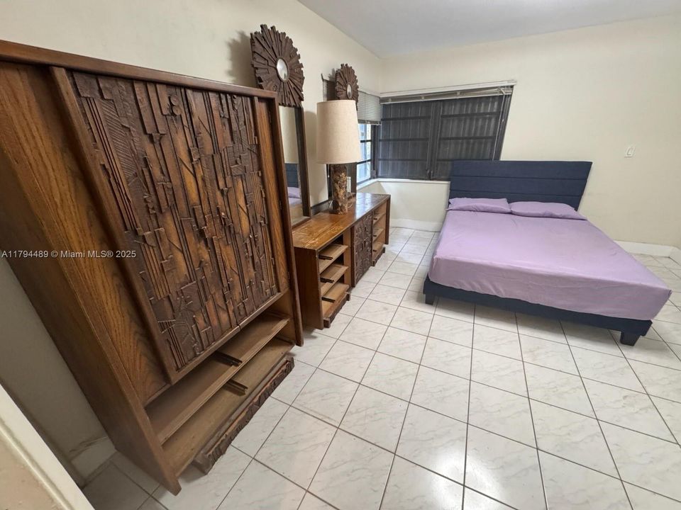 Primary bedroom ensuite