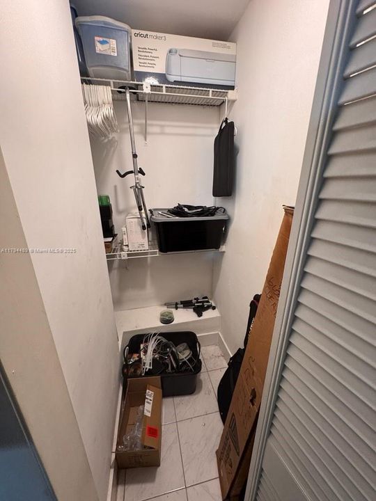 Closet in third bedroom