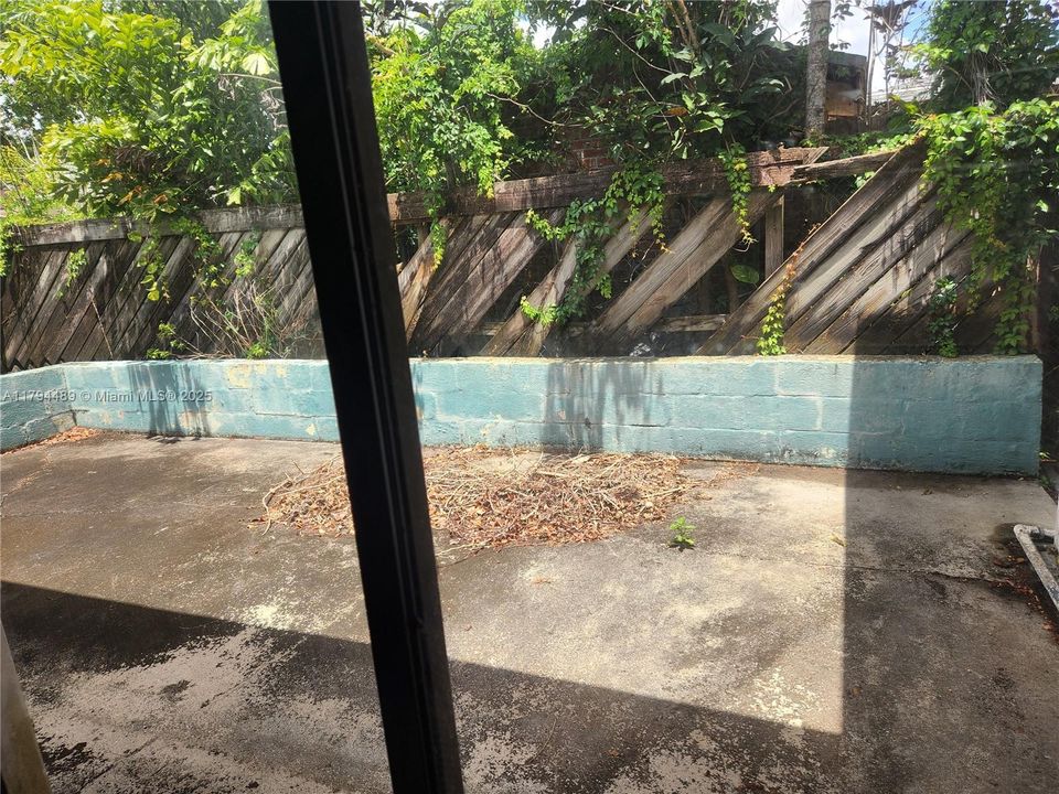 Vendido Recientemente: $730,000 (2 camas, 1 baños, 1440 Pies cuadrados)