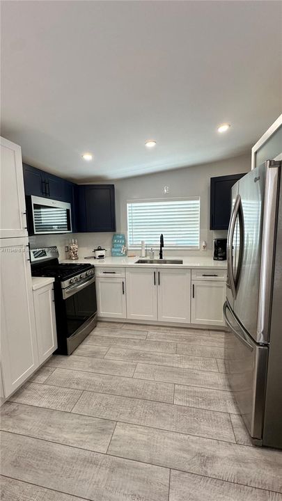 Recently Rented: $1,850 (1 beds, 1 baths, 408 Square Feet)