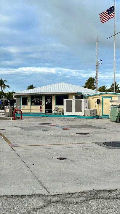 Recently Rented: $1,850 (1 beds, 1 baths, 408 Square Feet)