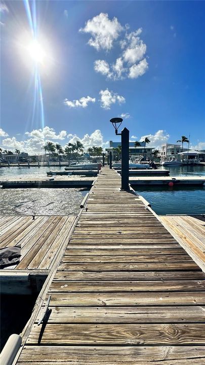 Recently Rented: $1,850 (1 beds, 1 baths, 408 Square Feet)