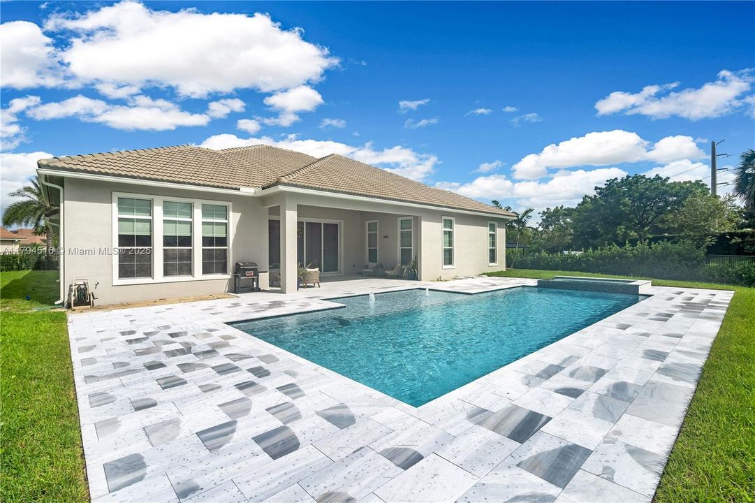 For Sale: $2,270,000 (4 beds, 3 baths, 4041 Square Feet)