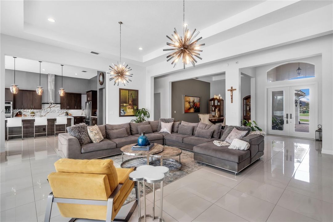 For Sale: $2,270,000 (4 beds, 3 baths, 4041 Square Feet)