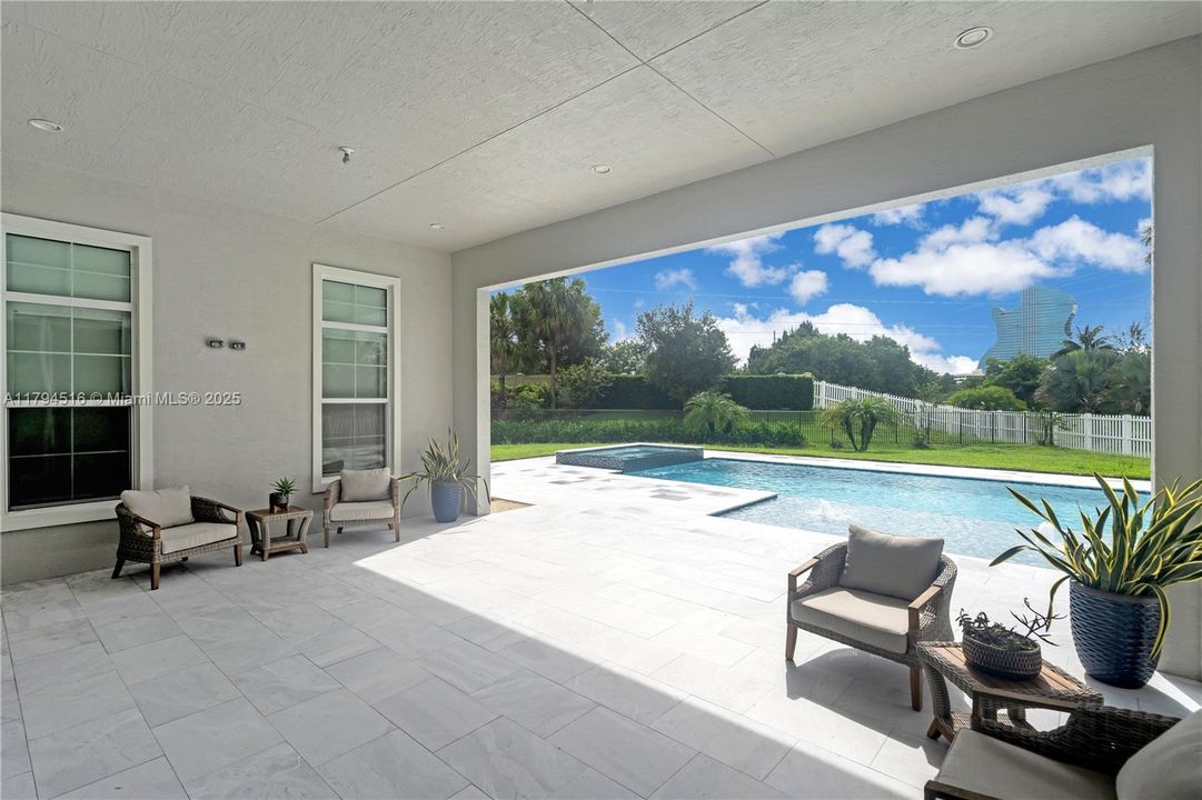 For Sale: $2,270,000 (4 beds, 3 baths, 4041 Square Feet)