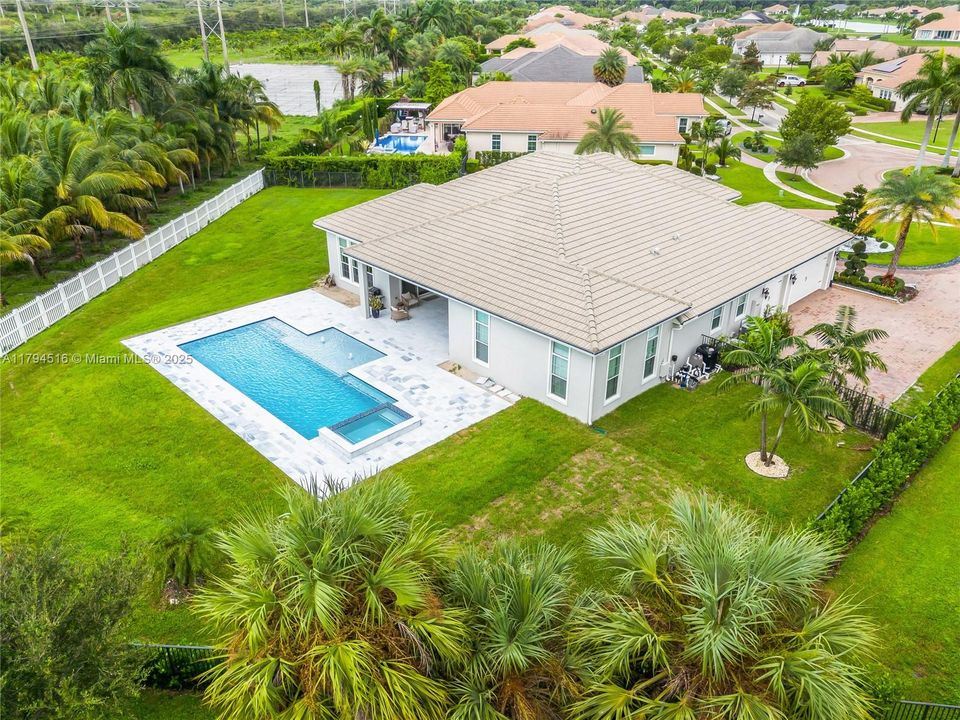 For Sale: $2,270,000 (4 beds, 3 baths, 4041 Square Feet)