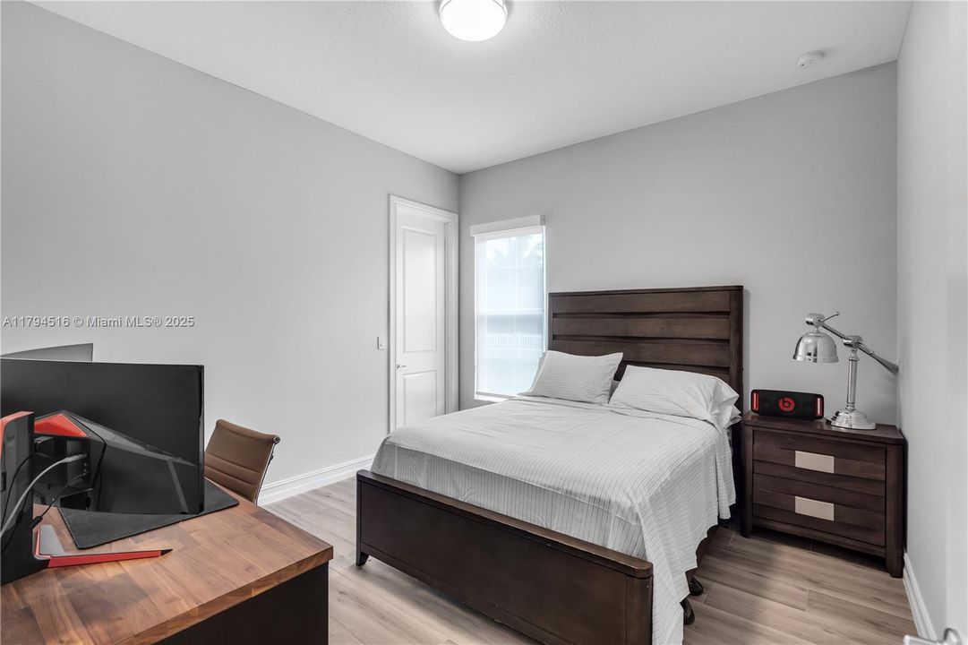 For Sale: $2,270,000 (4 beds, 3 baths, 4041 Square Feet)