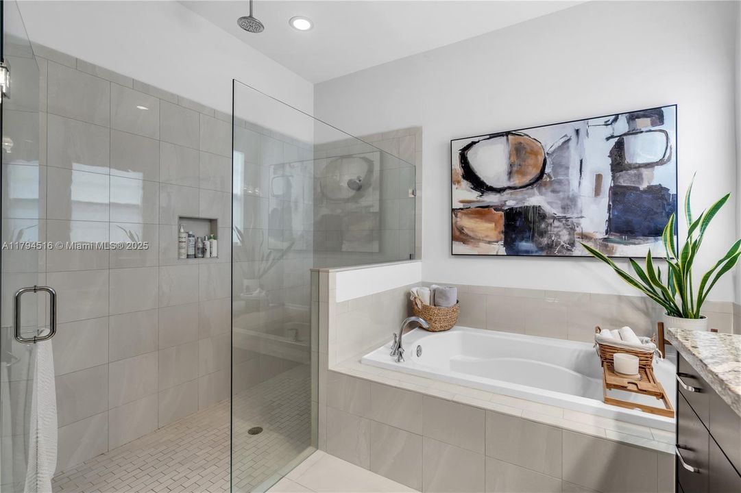 For Sale: $2,270,000 (4 beds, 3 baths, 4041 Square Feet)