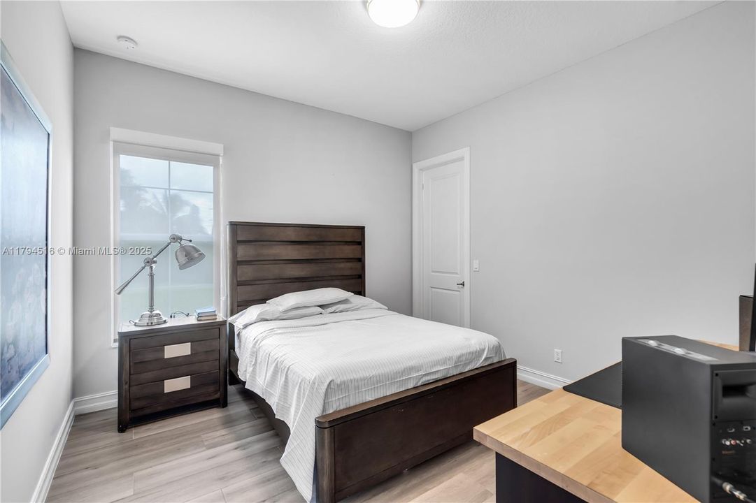 For Sale: $2,270,000 (4 beds, 3 baths, 4041 Square Feet)