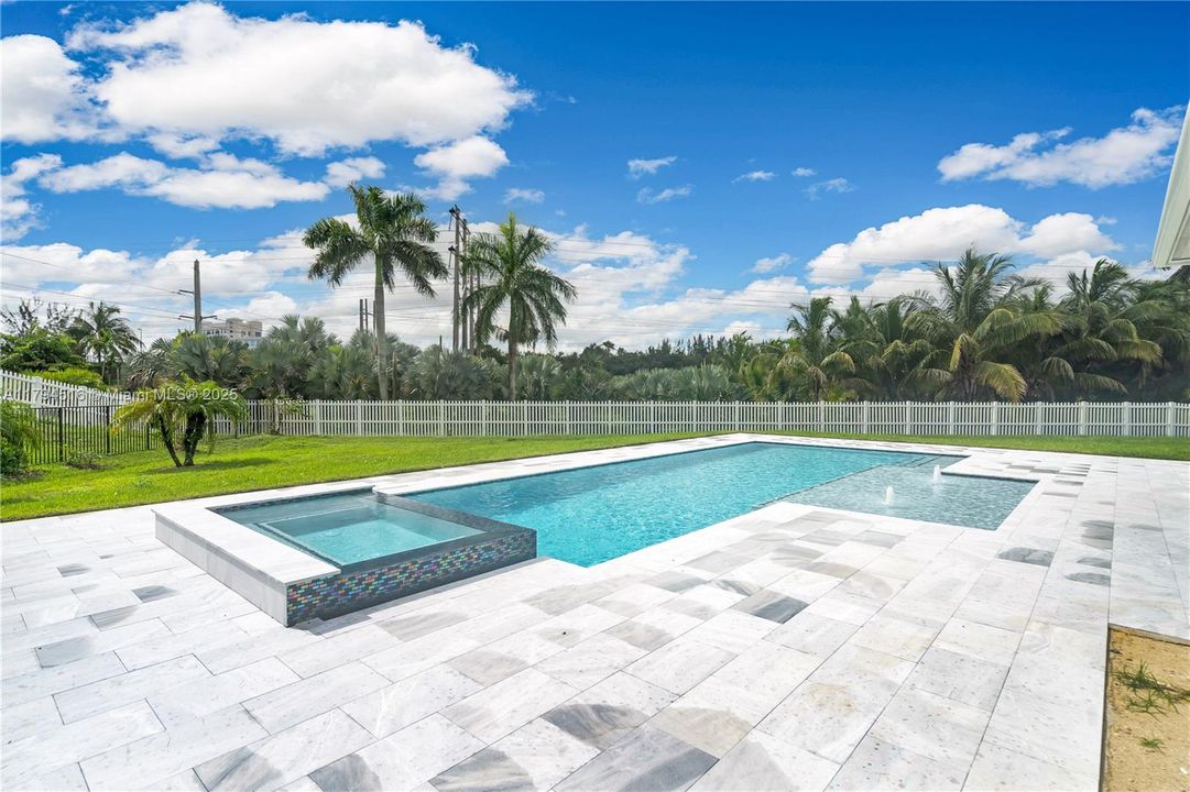 For Sale: $2,270,000 (4 beds, 3 baths, 4041 Square Feet)