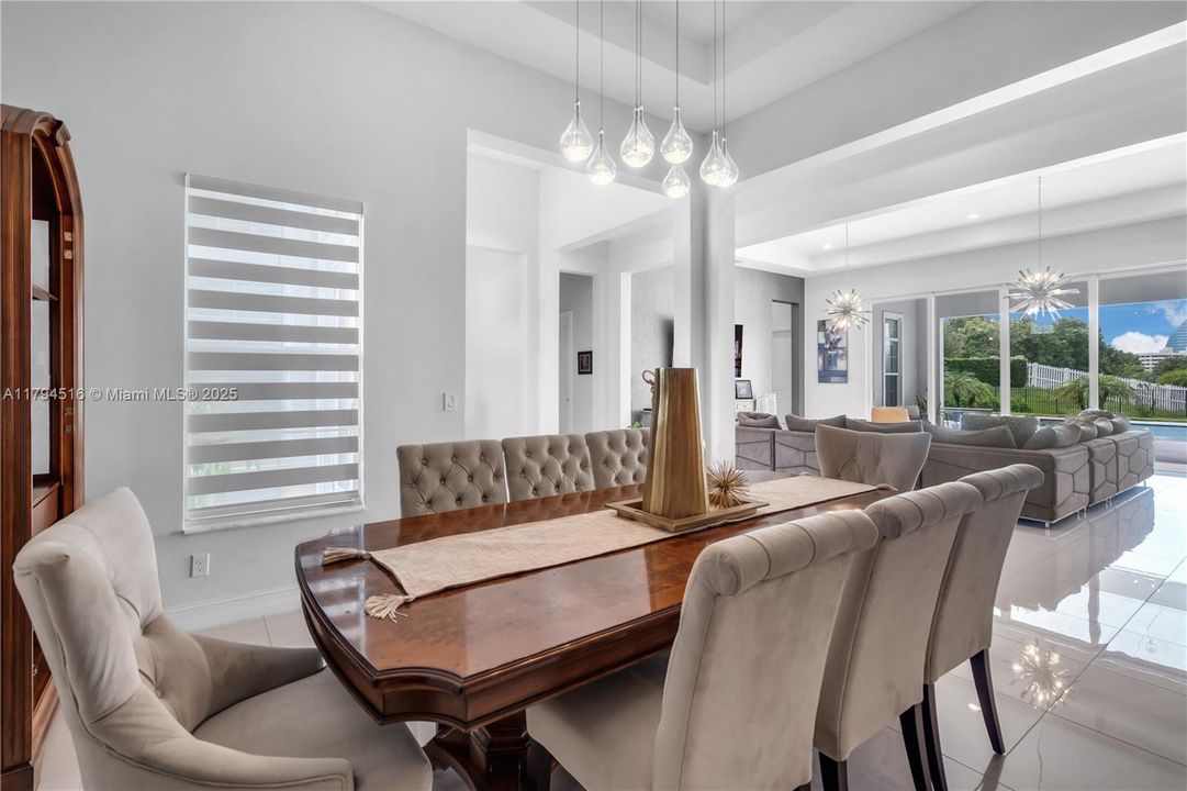 For Sale: $2,270,000 (4 beds, 3 baths, 4041 Square Feet)