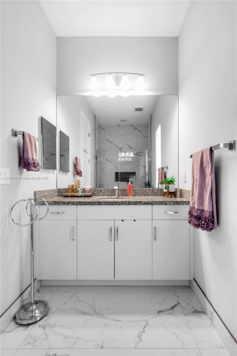 For Sale: $2,270,000 (4 beds, 3 baths, 4041 Square Feet)