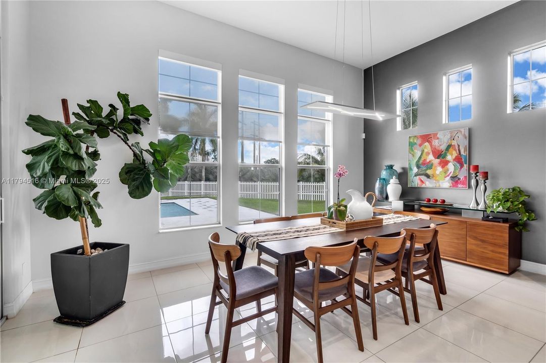 For Sale: $2,270,000 (4 beds, 3 baths, 4041 Square Feet)