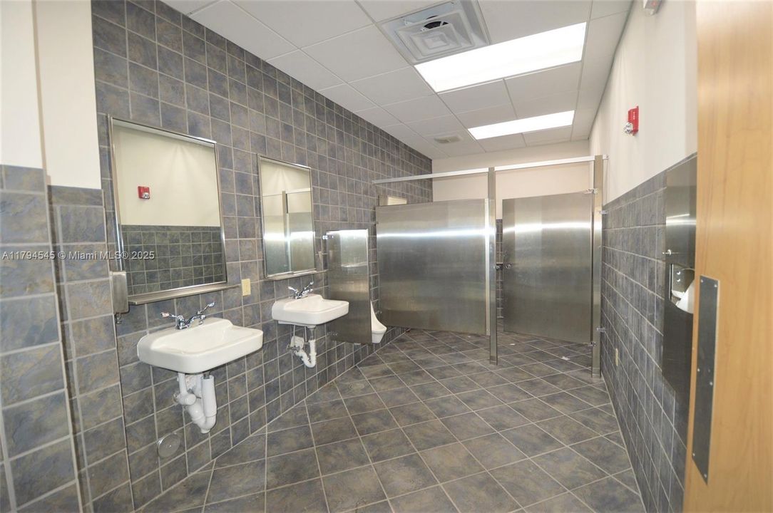 В аренду: $22 (0 спален, 0 ванн, 0 Квадратных фут)