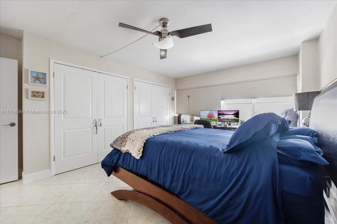 For Sale: $470,000 (1 beds, 1 baths, 900 Square Feet)