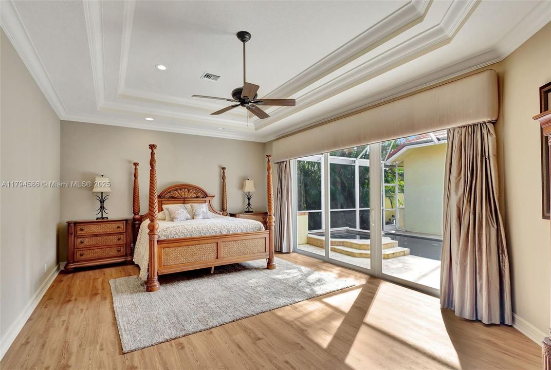 Primary with slider to pool