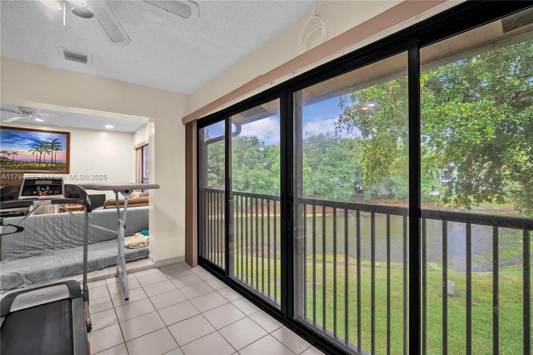 For Sale: $290,000 (3 beds, 2 baths, 1115 Square Feet)