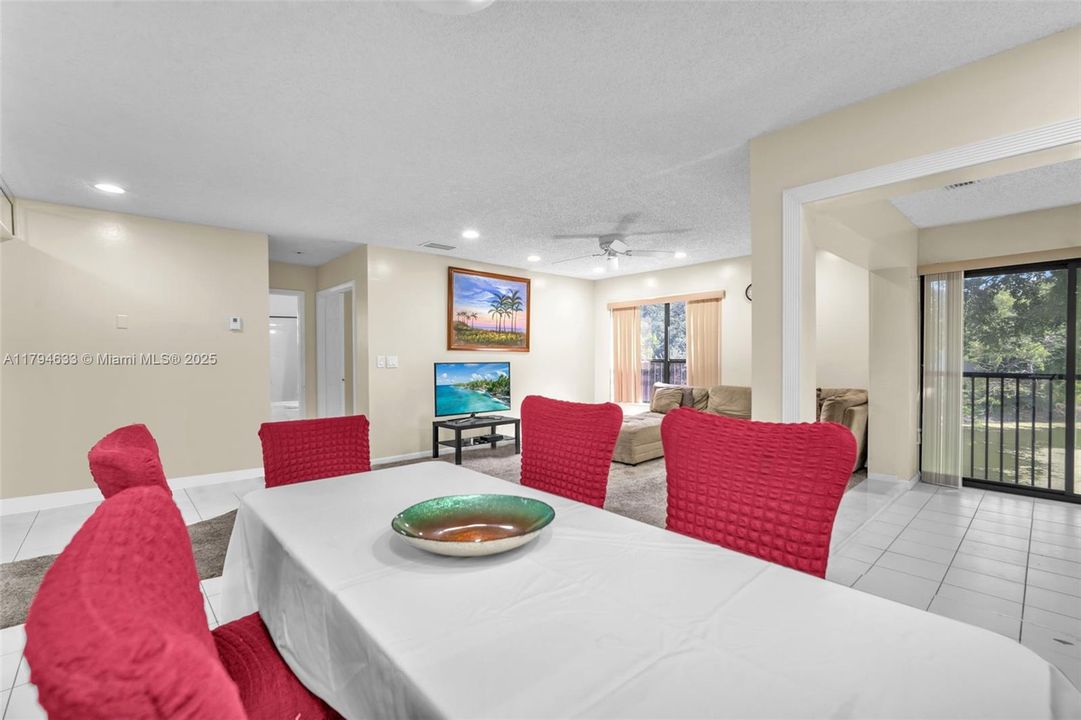 For Sale: $290,000 (3 beds, 2 baths, 1115 Square Feet)