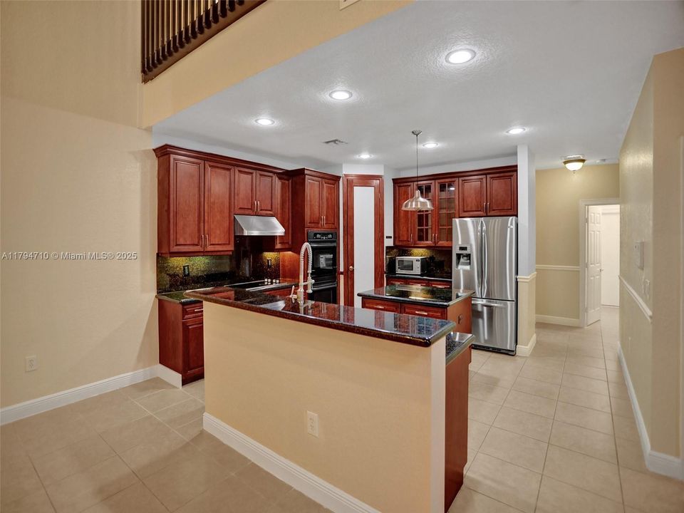 Recently Rented: $5,700 (5 beds, 5 baths, 3361 Square Feet)