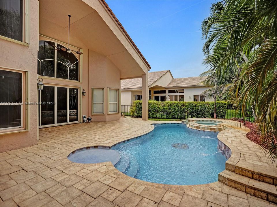 Recently Rented: $5,700 (5 beds, 5 baths, 3361 Square Feet)