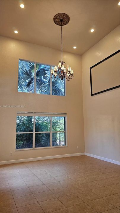 Recently Rented: $5,700 (5 beds, 5 baths, 3361 Square Feet)