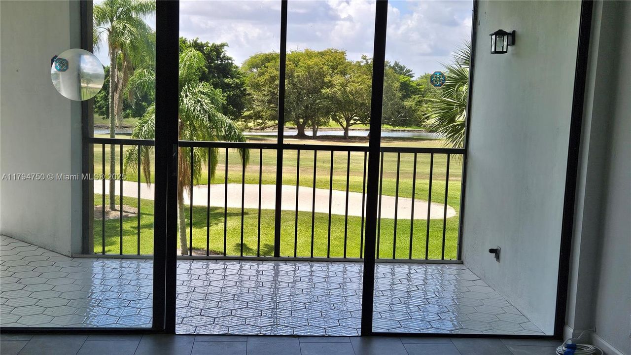 待售: $329,851 (2 贝兹, 2 浴室, 1273 平方英尺)