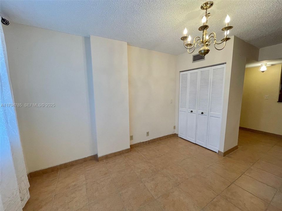 For Sale: $145,000 (2 beds, 2 baths, 1132 Square Feet)