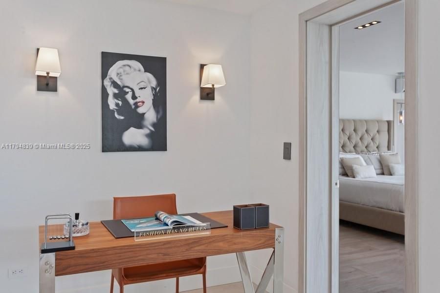 Recently Rented: $55,000 (5 beds, 5 baths, 3989 Square Feet)