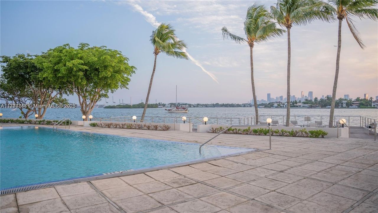 En Venta: $420,000 (1 camas, 1 baños, 790 Pies cuadrados)