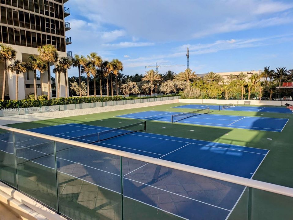 3 new tennis courts
